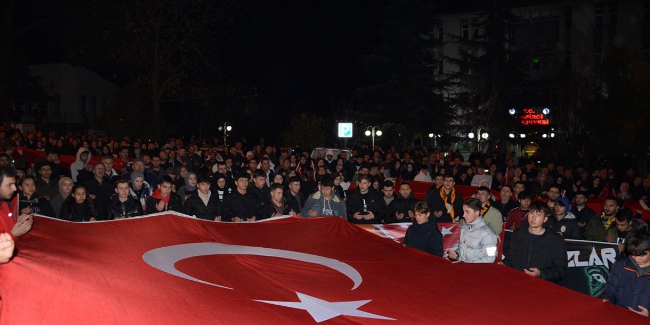 Manisa'da şehit askerleri anma yürüyüşü düzenlendi