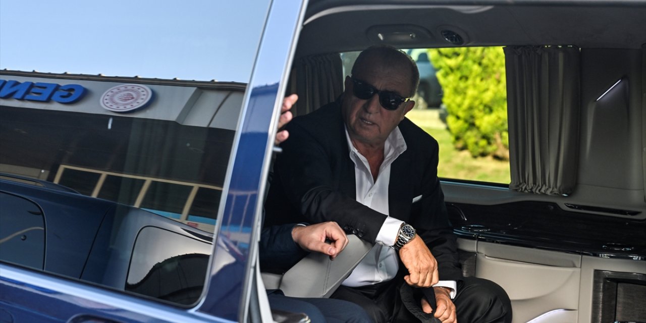 Panathinaikos ile anlaşan teknik direktör Fatih Terim, Yunanistan'a gitti