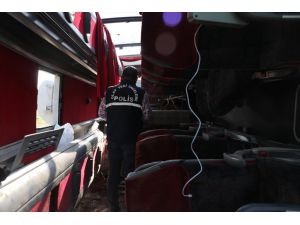 GÜNCELLEME - Denizli'de yolcu otobüsü devrildi: 2 ölü, 35 yaralı