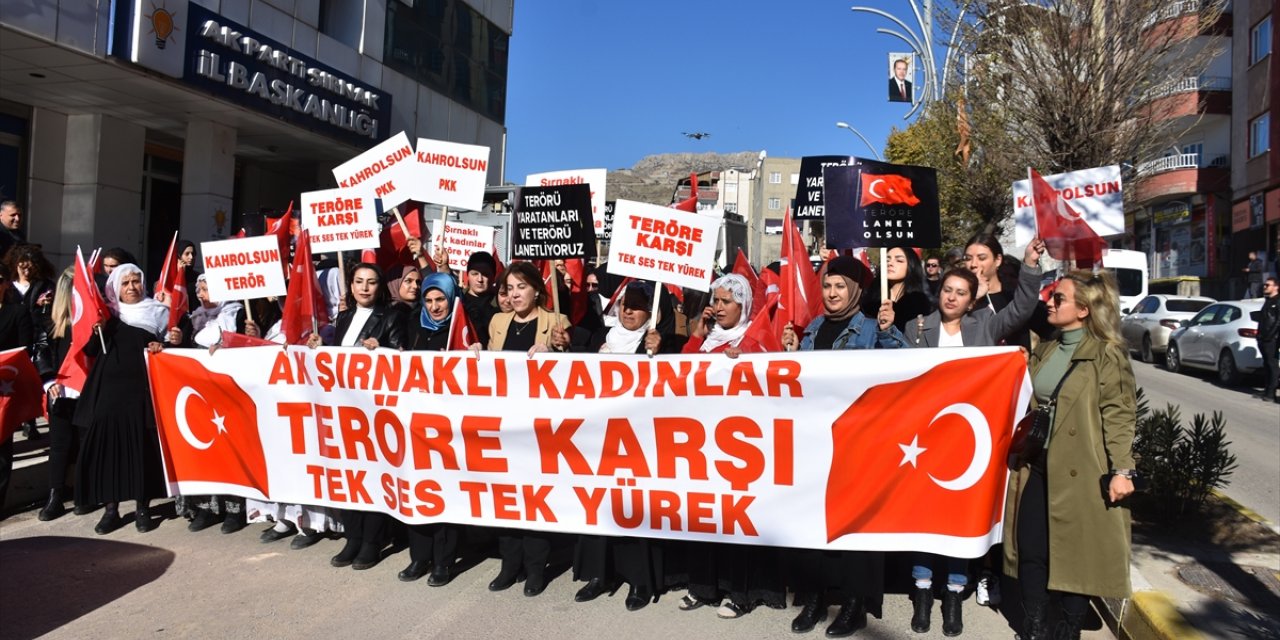 Şırnak'ta AK Parti Kadın Kollarından teröre tepki yürüyüşü