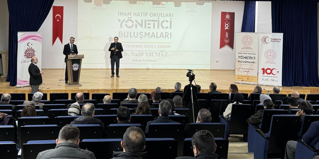 Milli Eğitim Bakan Yardımcısı Yılmaz, Çorum'da imam hatip okullarının müdürleriyle buluştu: