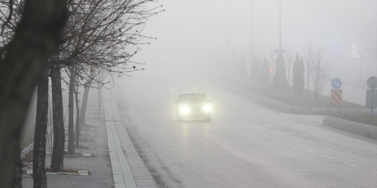 Eskişehir'de sis etkili oldu