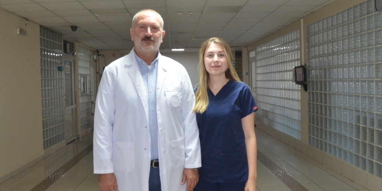 Bursalı genç hekim, beyin cerrahı babasıyla aynı hastanede görev yapıyor
