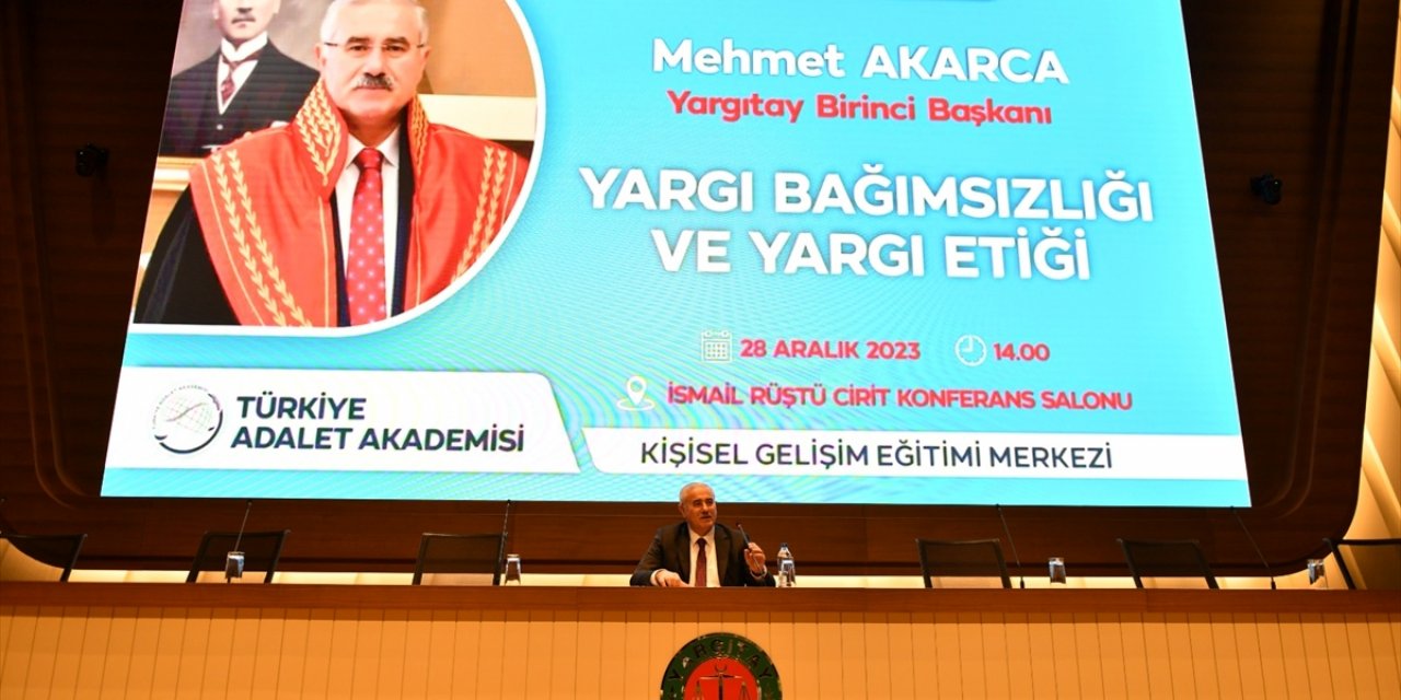 Yargıtay Başkanı Akarca, Akademi Söyleşileri programında hakim ve savcı adaylarına hitap etti: