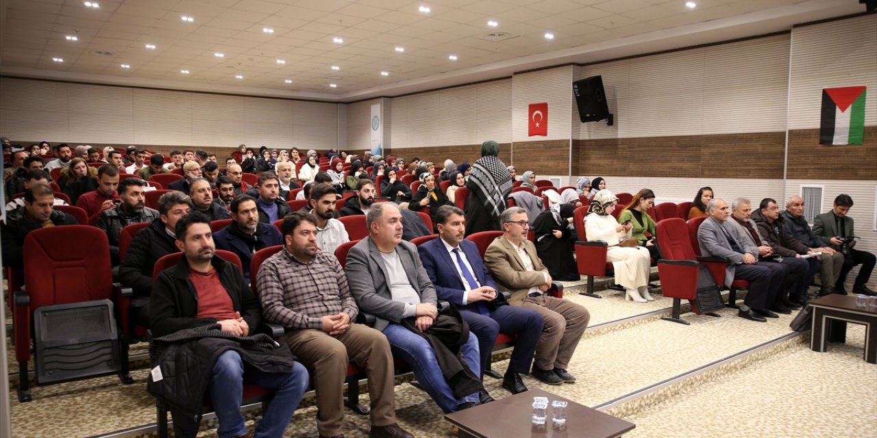 Bitlis'te "Gazze bizim neyimiz olur?" konferansı düzenlendi