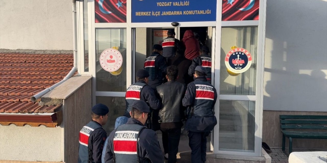 Yozgat'ta DEAŞ operasyonunda yakalanan 5 şüpheli tutuklandı