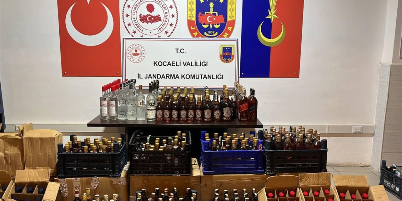 Kocaeli’de 1023 şişe sahte içki yakalandı