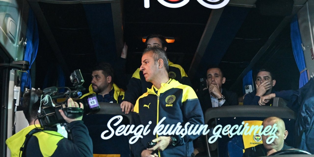 Fenerbahçe kafilesi, İstanbul'a döndü