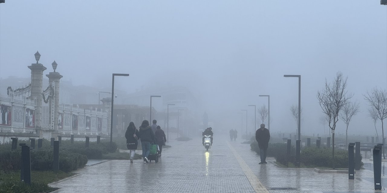 Edirne'de sis etkili oluyor