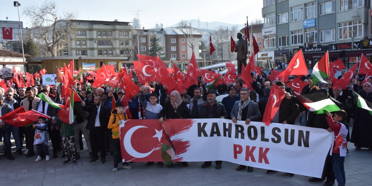 Bursa'da şehit askerleri anma ve Filistin'e destek yürüyüşü düzenlendi