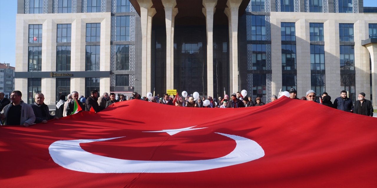 Kütahya'da şehit askerleri anma ve Filistin'e destek yürüyüşü yapıldı