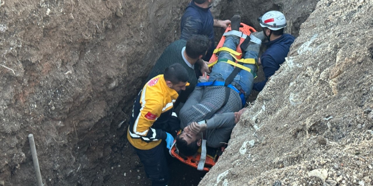 Şanlıurfa'da göçük altında kalan bir işçi kurtarıldı