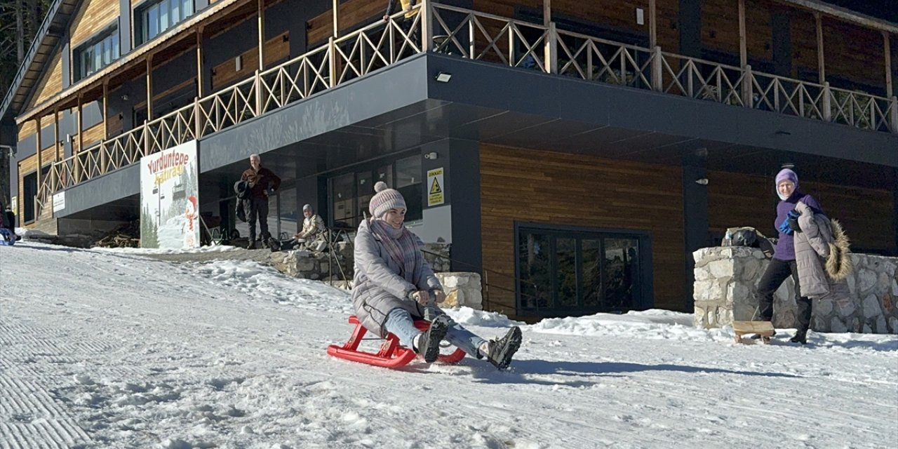 Ilgaz Yurduntepe Kayak Merkezi'nde sezon başladı