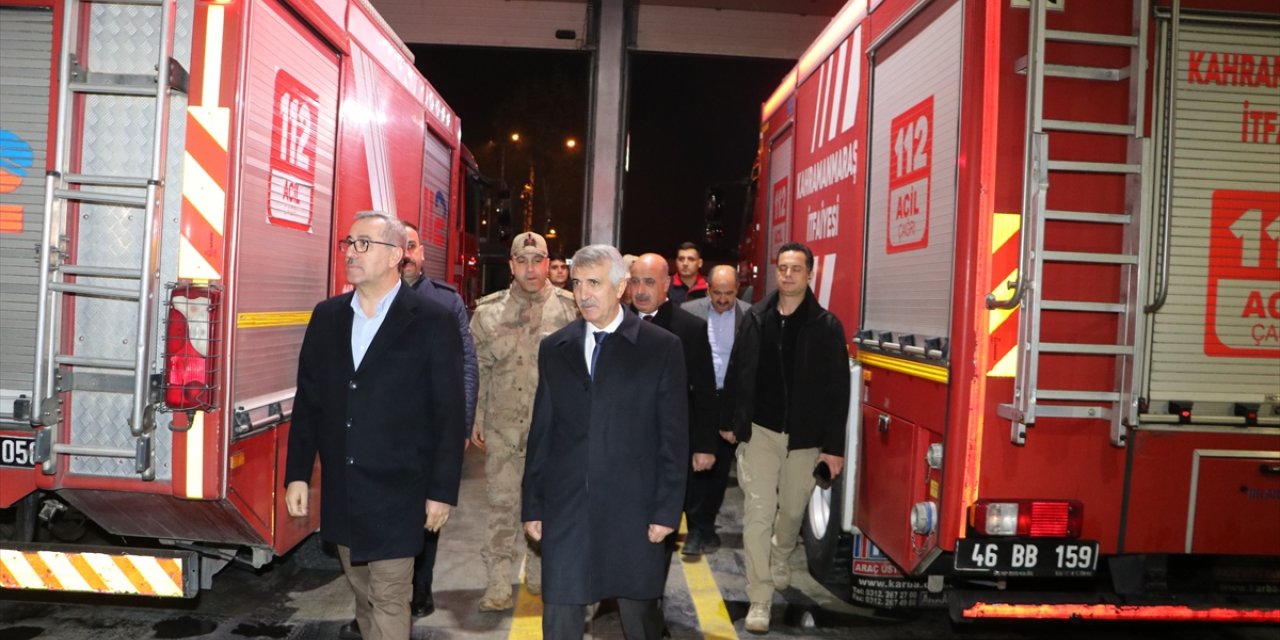 Kahramanmaraş Valisi Ünlüer, yeni yıla görev başında giren personeli ziyaret etti