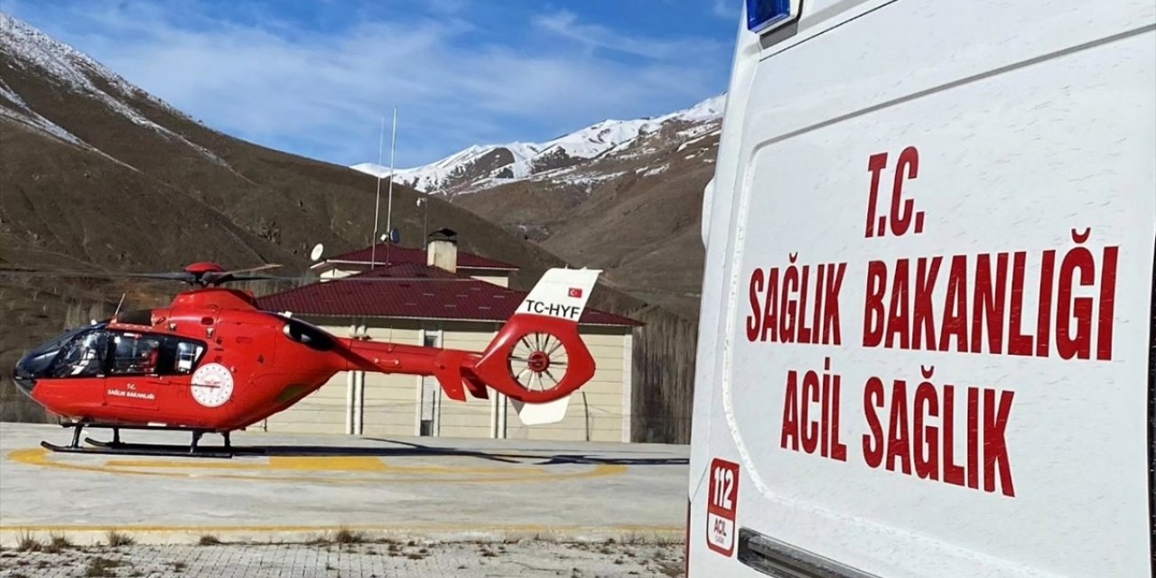 Van'da ambulans helikopter hamile kadın için havalandı