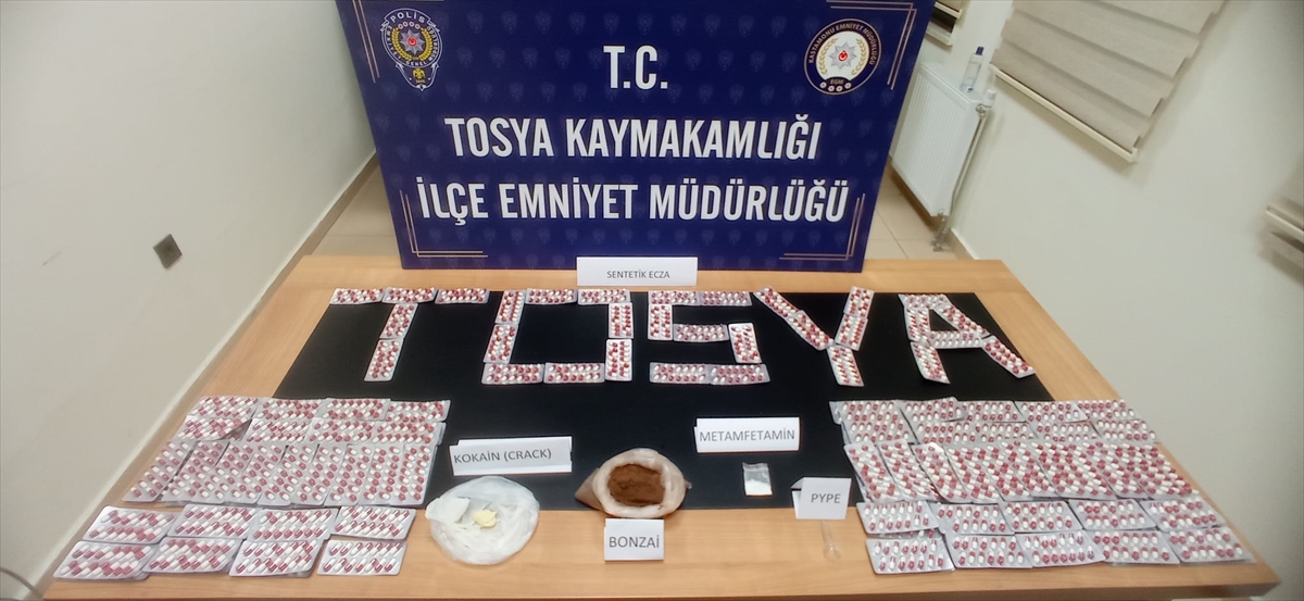 Kastamonu'da uyuşturucu operasyonunda 3 zanlı yakalandı