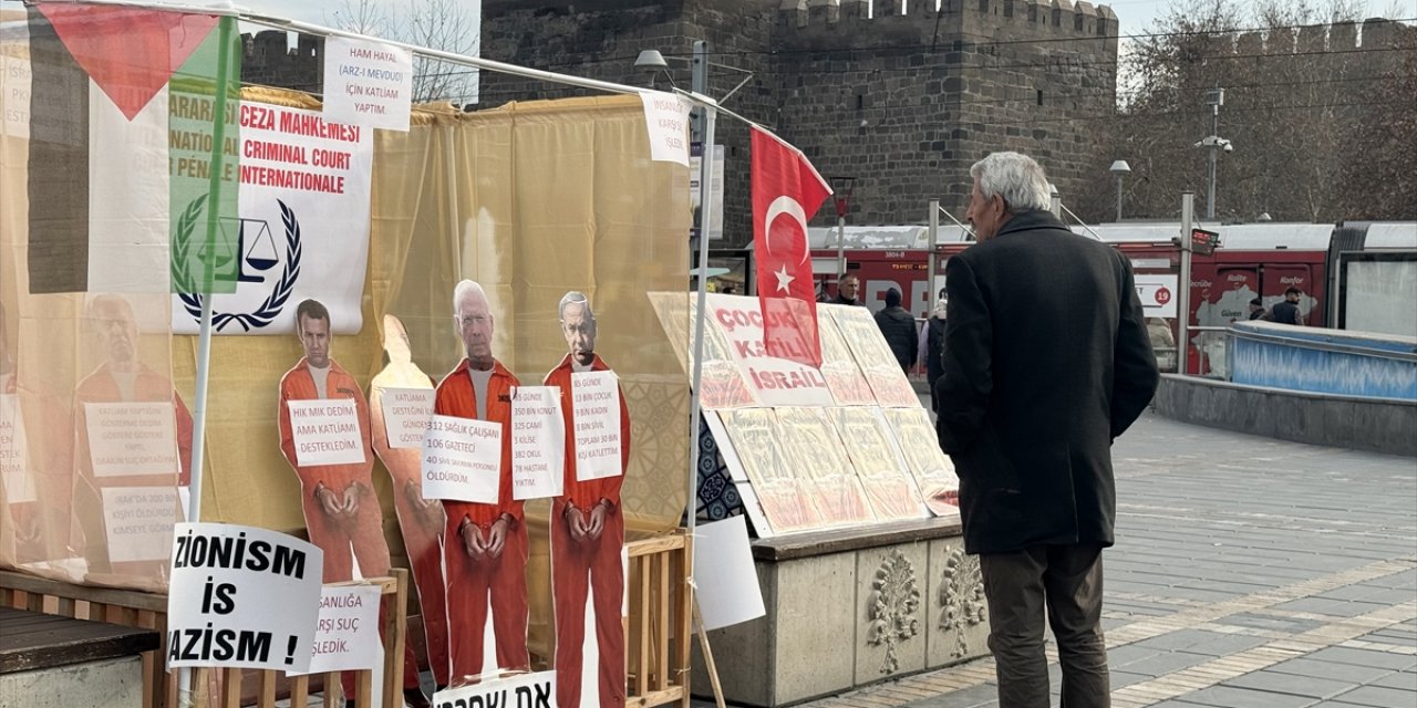 Kayseri'de kurulan temsili "Uluslararası Ceza Mahkemesi"nde Gazze'ye dikkat çekiliyor