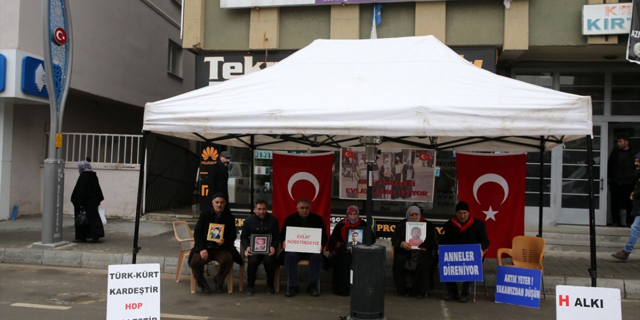 Muşlu ailelerden çocuklarına "teslim ol" çağrısı