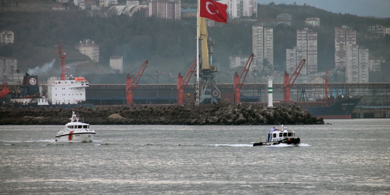 Zonguldak'ta fırtınada batan geminin kayıp 7 personeli 46 gündür aranıyor