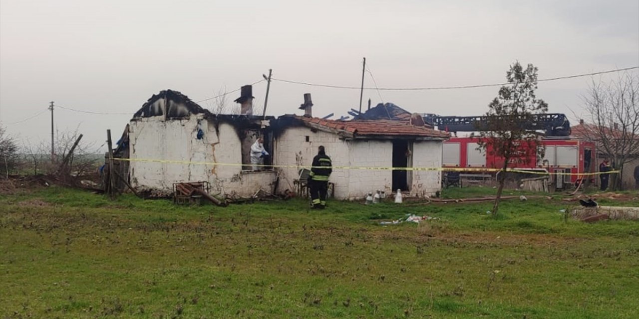 Tekirdağ'da müstakil evde çıkan yangında bir kişi öldü