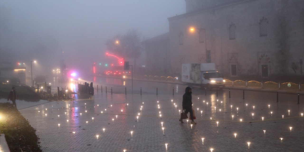 Edirne'de yoğun sis etkili oluyor