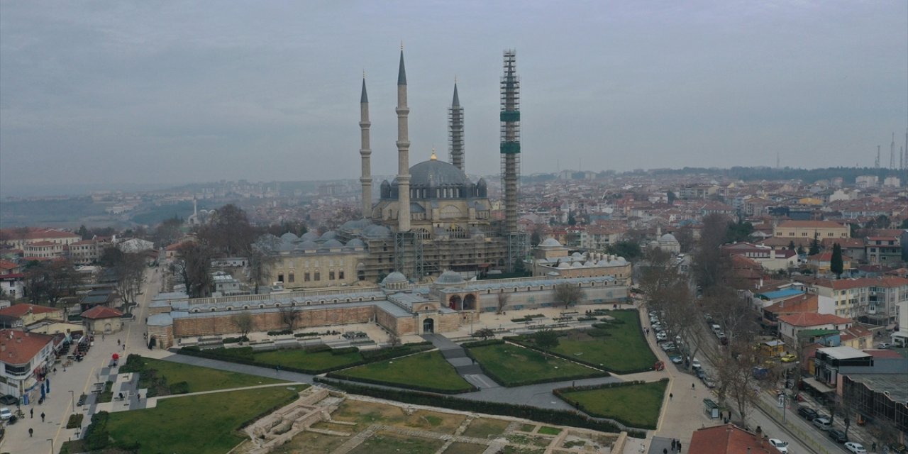 Restorasyondaki Selimiye Camisi geçen yıl çok sayıda ziyaretçi çekti