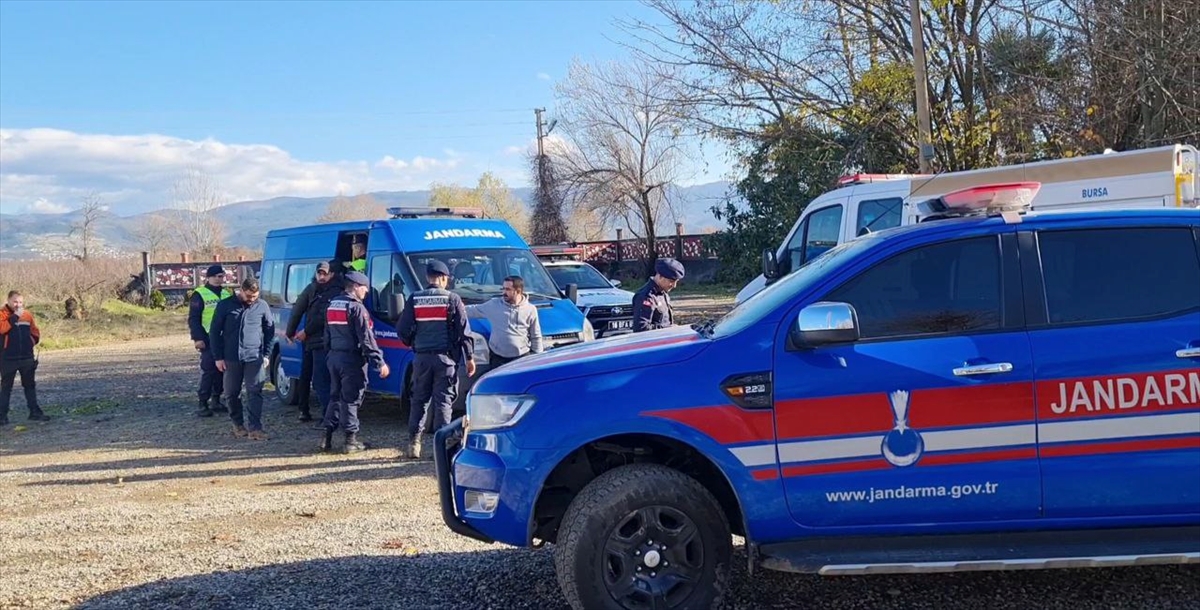 Bursa'da jandarma operasyonunda 7 düzensiz göçmen yakalandı