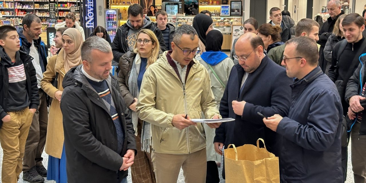 Siyer yarışmasında başarılı olan Balkan ülkelerinden 40 genç umreye gönderildi