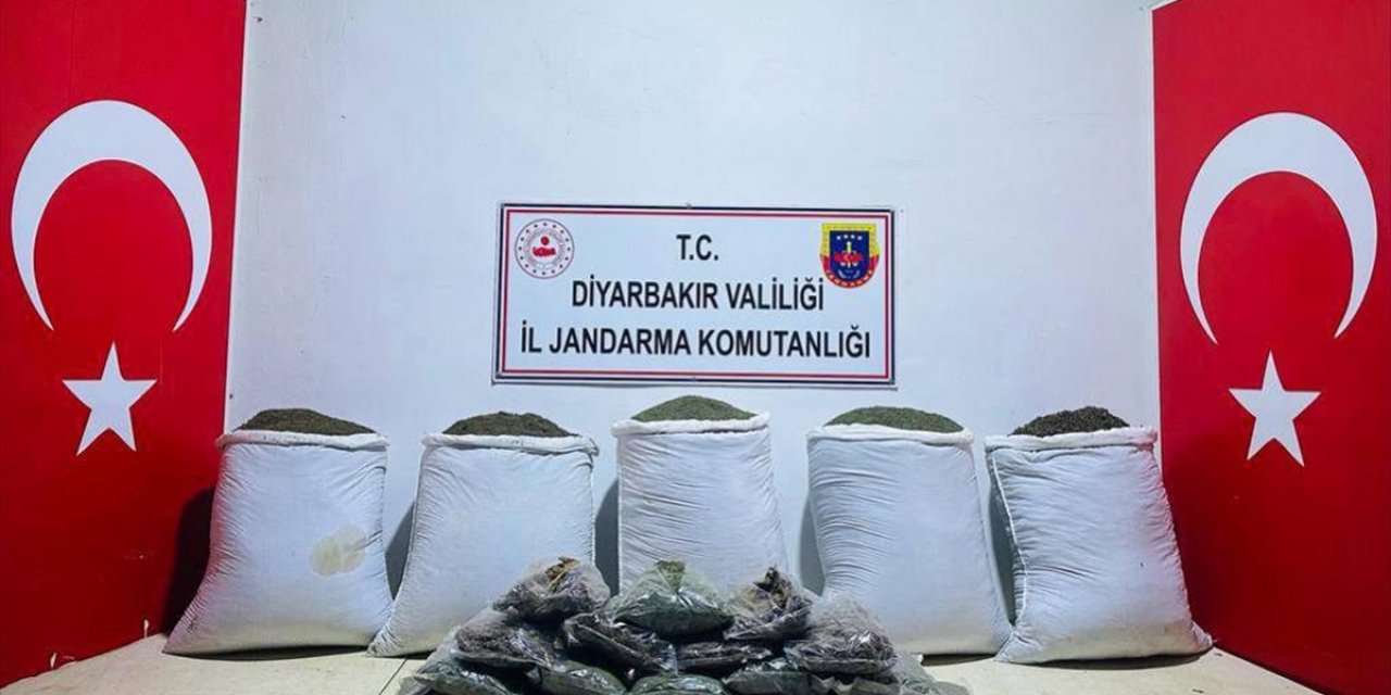 Diyarbakır'da 160 kilogram esrar ele geçirildi