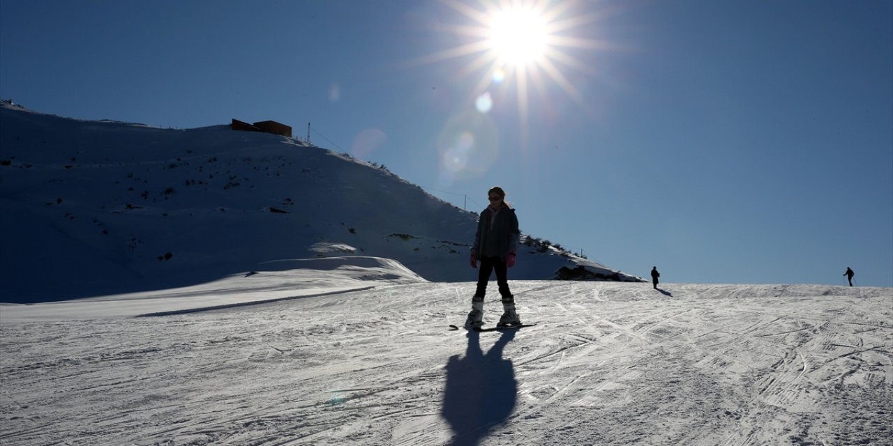 Bitlis'te kayak sezonu açıldı