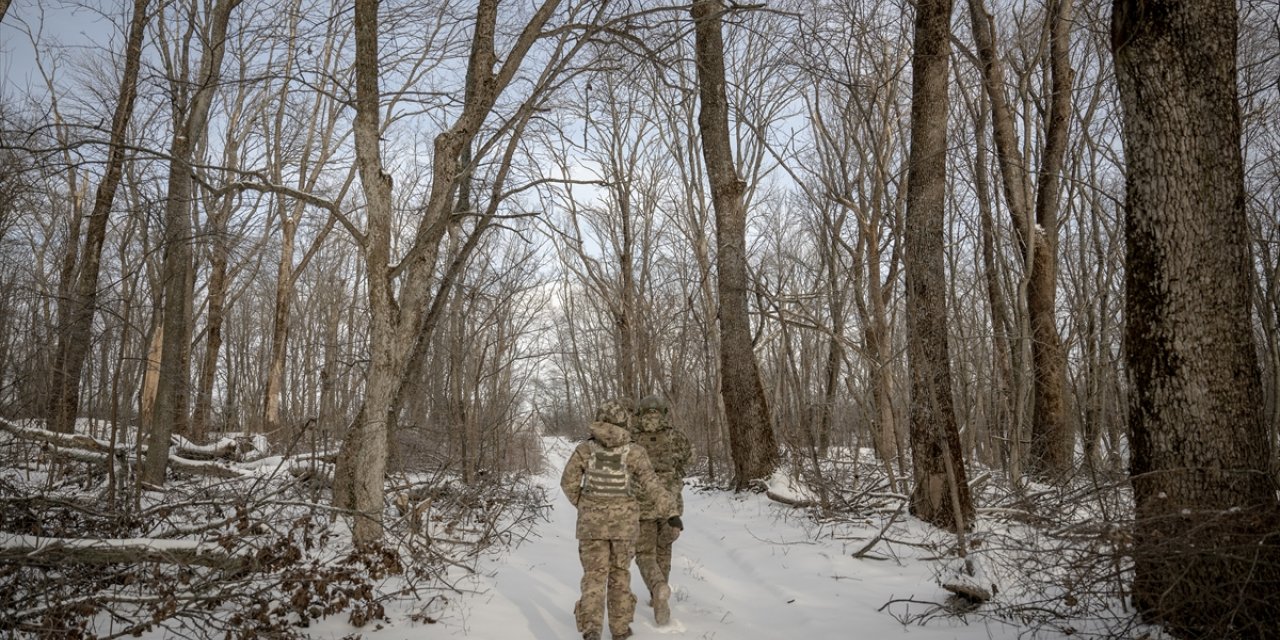 Ukraynalı piyadeler Kupyansk cephe hattını savunmada ordu için büyük önem taşıyor