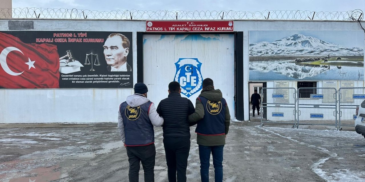 Ağrı'da kesinleşmiş hapis cezası bulunan 4 firari hükümlü yakalandı