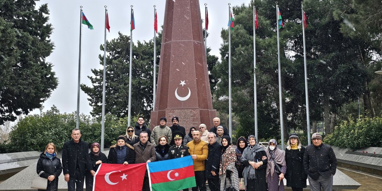 Şehit ailelerinden Azerbaycan'a ziyaret