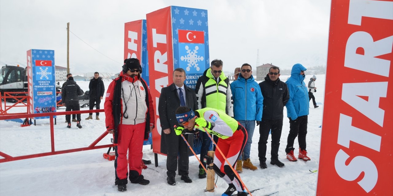 Yüksekova'da Kayaklı Koşu Milli Takım seçmeleri başladı