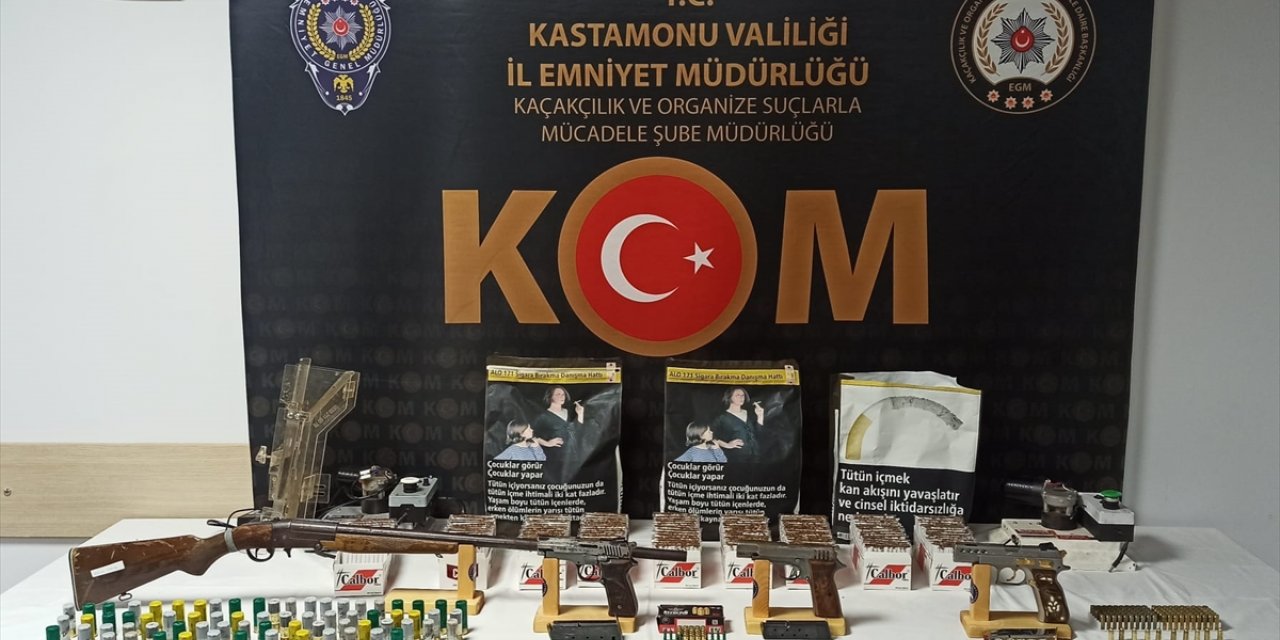 Kastamonu'da uyuşturucu ve kaçakçılık operasyonunda 4 kişi yakalandı