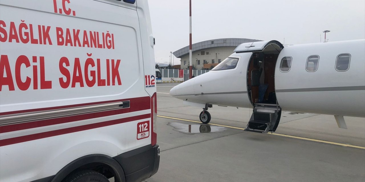 Kalp yetmezliği olan bebek ambulans uçakla Van'dan Eskişehir'e sevk edildi