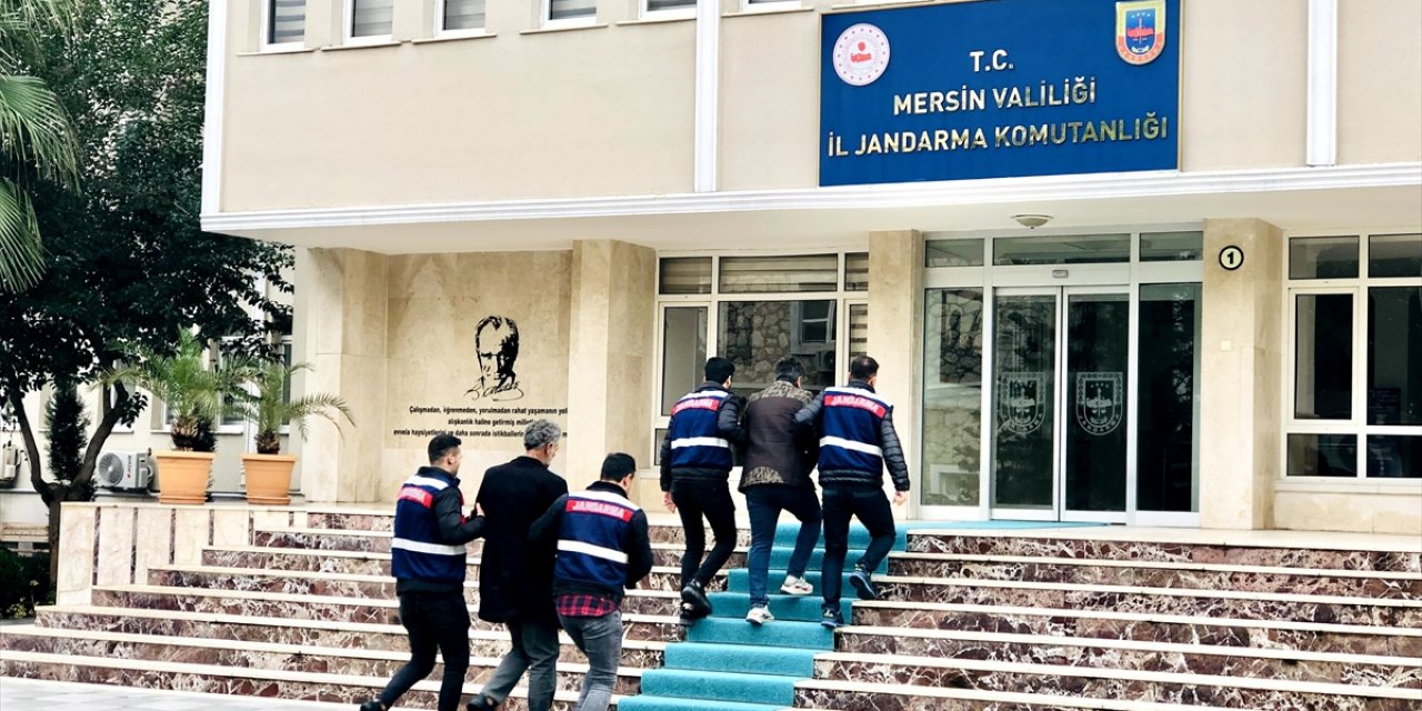 Mersin ve Şanlıurfa'da terör örgütüne yönelik operasyonda yakalanan 2 şüpheli tutuklandı