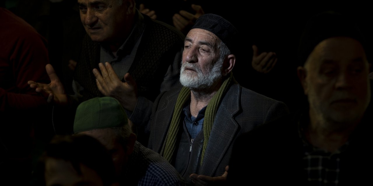 Erzurum'un asırlık geleneği "1001 Hatim" tamamlanarak duası yapıldı