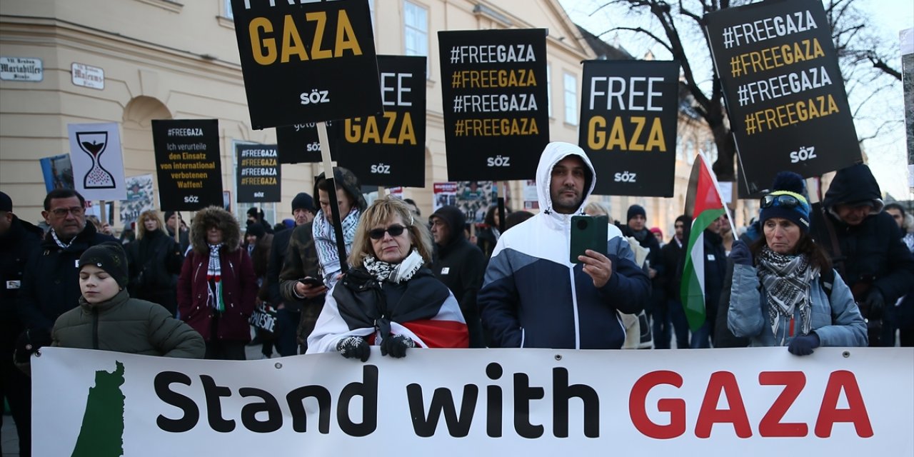 Avusturya'da İsrail'in Gazze'ye yönelik saldırıları bir kez daha protesto edildi