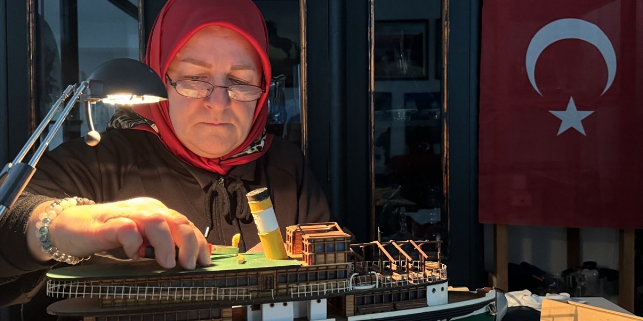 Ev hanımı deniz araçlarının minyatürlerini yapıyor