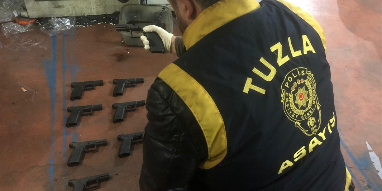 Yakaladıkları ruhsatsız tabancadan yola çıkan polis, kaçak silah imalathanesine ulaştı