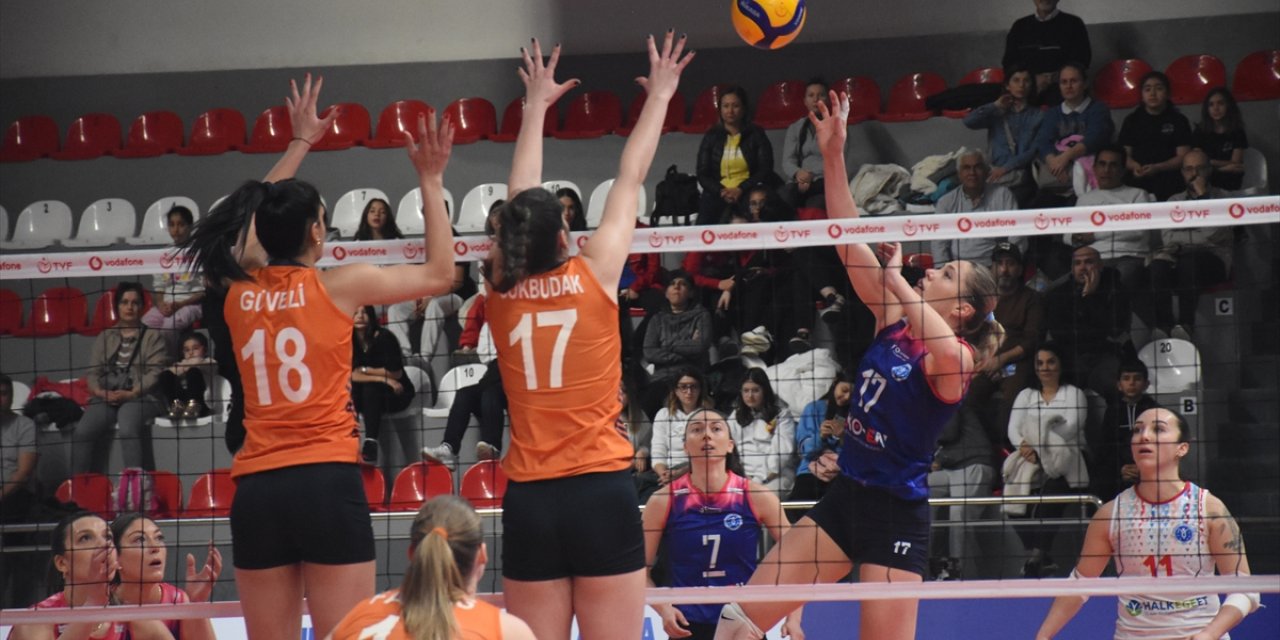 Voleybol: Vodafone Sultanlar Ligi