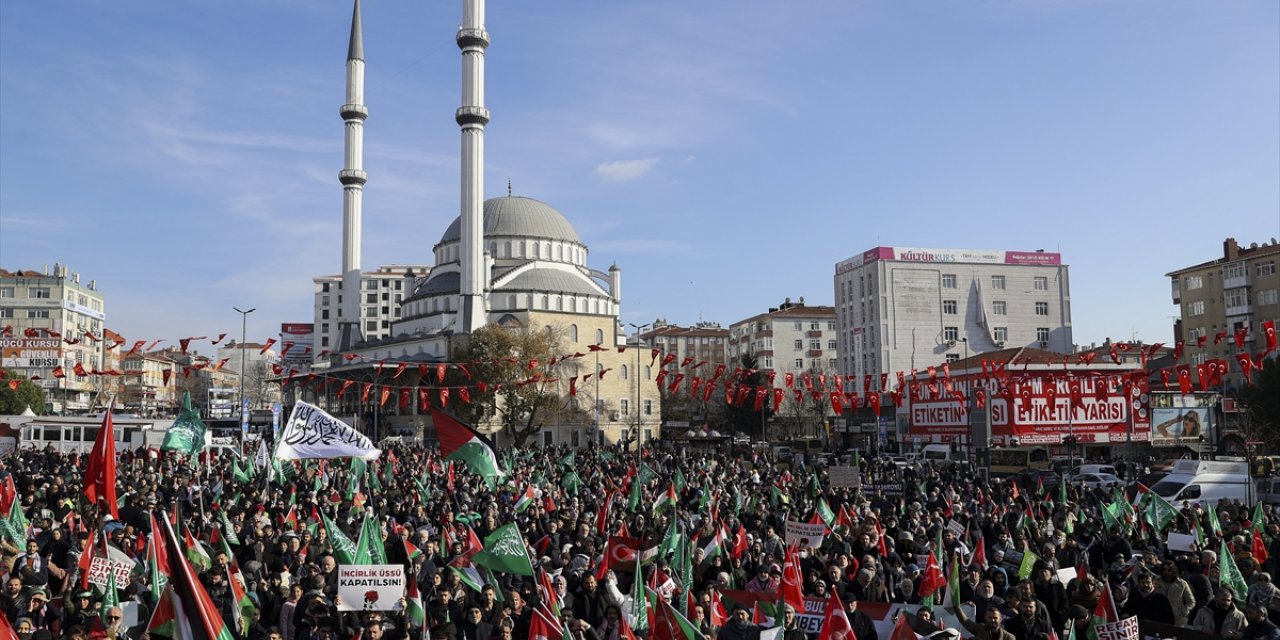 Bağcılar'da "Şehitlerimiz ve Filistin İçin Yürüyoruz" etkinliği