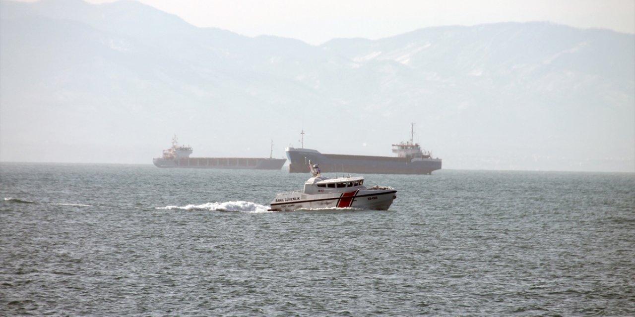 Zonguldak'ta batan geminin kayıp 7 personelini arama çalışmaları 58'inci gününde