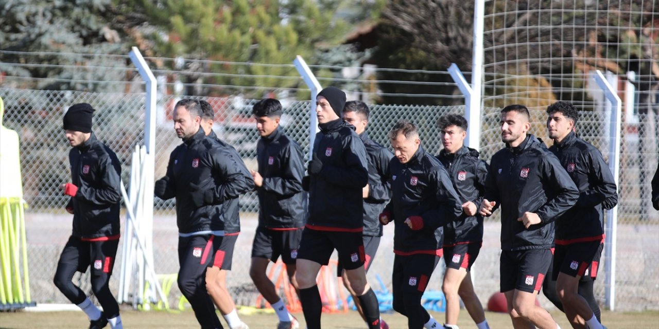 Sivasspor'da Ziraat Türkiye Kupası'nın mesaisi başladı