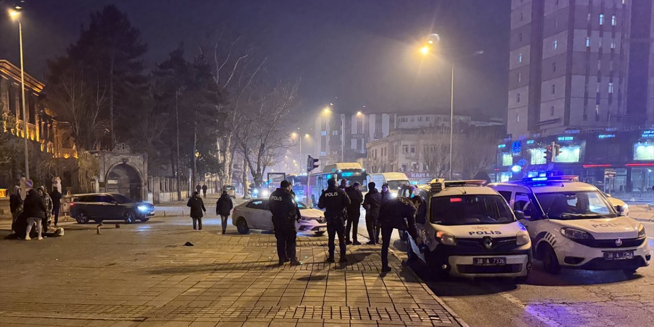 Kayseri'de silahlı saldırıda iki kişi yaralandı