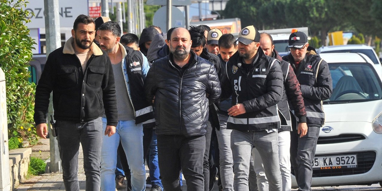 İzmir'de suç gelirlerinin aklanmasına yönelik operasyonda 6 kişi tutuklandı