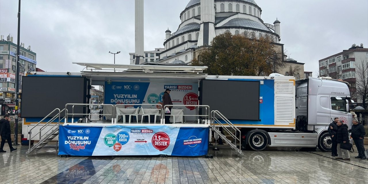 Kentsel dönüşüm tırları, proje ve kampanya bilgilendirmeleri için İstanbul'da