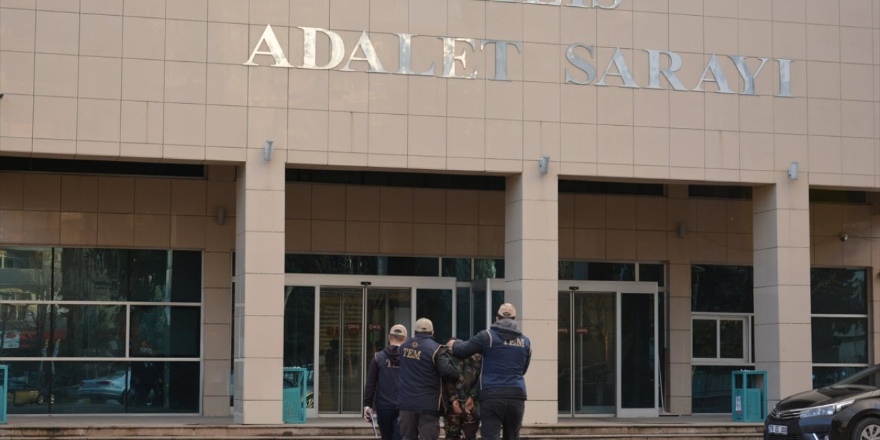 Kilis'te terör örgütü PKK/KCK-PYD/YPG operasyonunda yakalanan zanlı tutuklandı