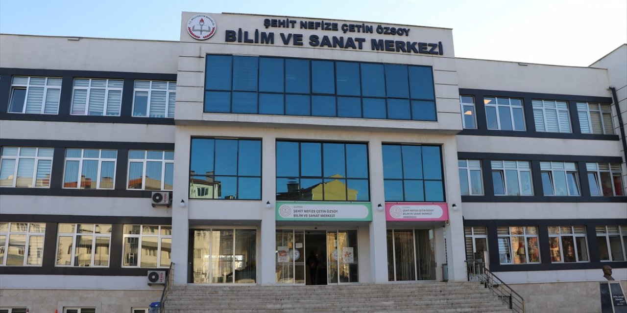 BİLSEM'in "mucit öğrencileri" teknolojik yarışa destek veriyor